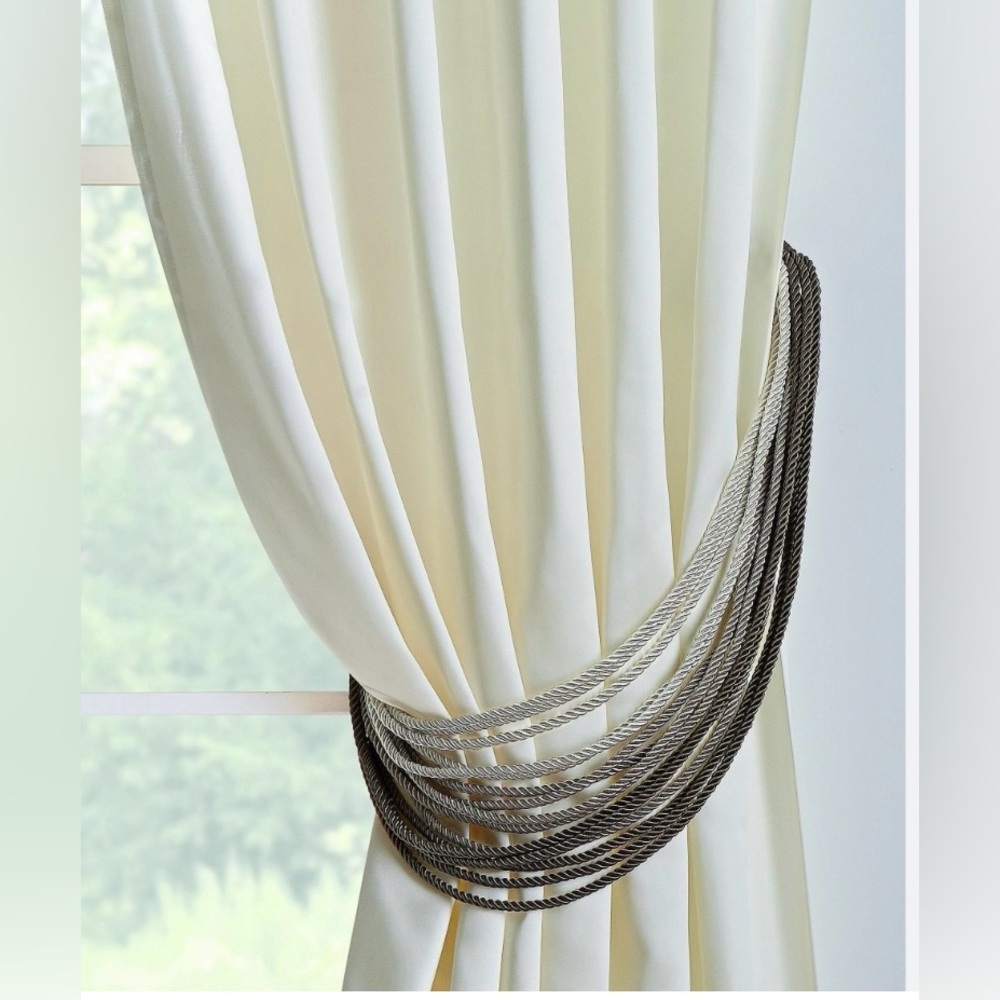 VENETIAN Classic Cream Curtain Tieback with Multitone Rope Accent
